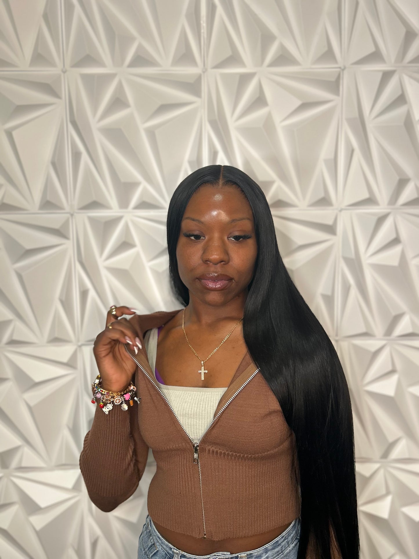 SILKY STRAIGHT 6x6 CLOSURE WIG